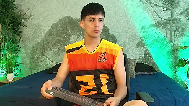 Snapshot of Axel_Draven chatting on 06/19/26, 12:31 Axel Draven online show from 06/19/26, 12:31