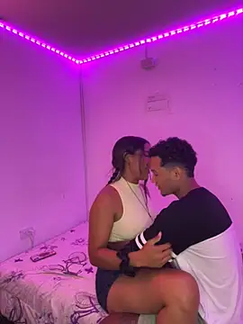 Snapshot of Yunnnbig chatting on 09/27/25, 12:48 Yunnnbig online show from 09/27/25, 12:48