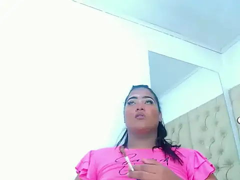 AuroraRoss online show from 10/19/25, 04:29