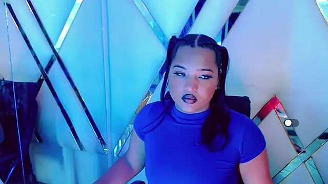 AuroraRoss online show from 10/24/25, 07:21