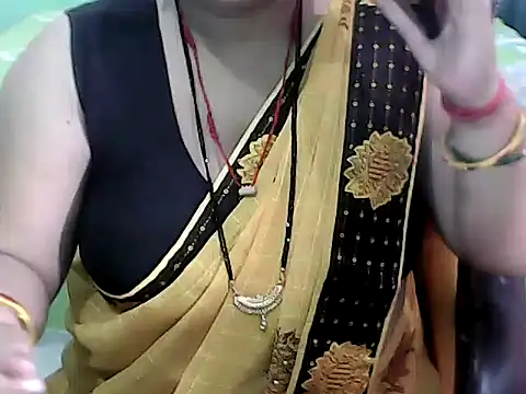 BABITA KUMARII online show from 06/17/26, 05:03