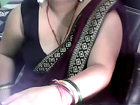 BABITA KUMARII online show from 07/25/26, 05:21