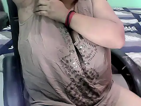 BABITA KUMARII online show from 07/28/26, 09:03