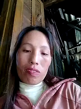 Snapshot of Sera_sexy01 chatting on 10/04/25, 02:42 Sera sexy01 online show from 10/04/25, 02:42