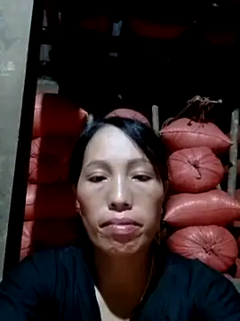 Snapshot of Sera_sexy01 chatting on 10/04/25, 08:29 Sera sexy01 online show from 10/04/25, 08:29