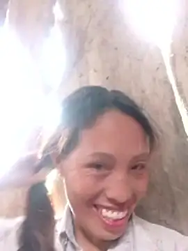 Snapshot of Sera_sexy01 chatting on 10/07/25, 03:04 Sera sexy01 online show from 10/07/25, 03:04