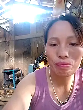 Snapshot of Sera_sexy01 chatting on 10/19/25, 08:15 Sera sexy01 online show from 10/19/25, 08:15