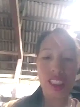 Snapshot of Sera_sexy01 chatting on 10/21/25, 01:17 Sera sexy01 online show from 10/21/25, 01:17