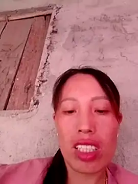 Snapshot of Sera_sexy01 chatting on 10/28/25, 09:46 Sera sexy01 online show from 10/28/25, 09:46