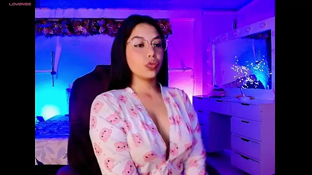 kloe28 online show from 11/20/25, 03:50