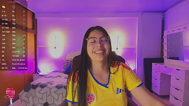 kloe28 online show from 07/04/26, 03:56