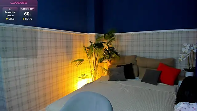 Snapshot of Michelle_Murray chatting on 10/16/25, 01:06 Michelle Murray online show from 10/16/25, 01:06