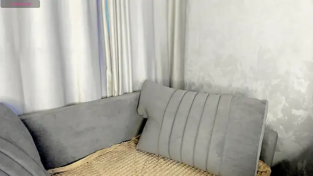 Snapshot of Michelle_Murray chatting on 10/17/25, 01:20 Michelle Murray online show from 10/17/25, 01:20