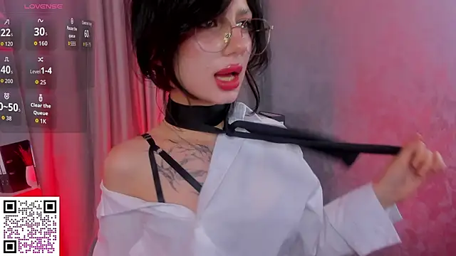 Snapshot of Michelle_Murray chatting on 10/29/25, 04:20 Michelle Murray online show from 10/29/25, 04:20