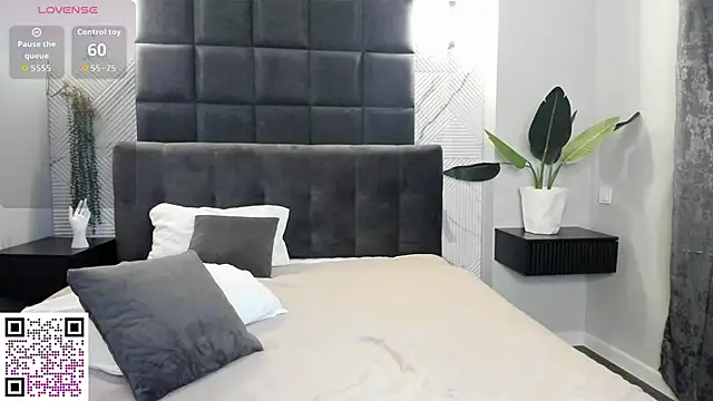 Snapshot of Michelle_Murray chatting on 11/17/25, 01:11 Michelle Murray online show from 11/17/25, 01:11