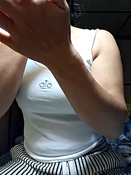 kimchi-zz online show from 10/23/25, 11:24