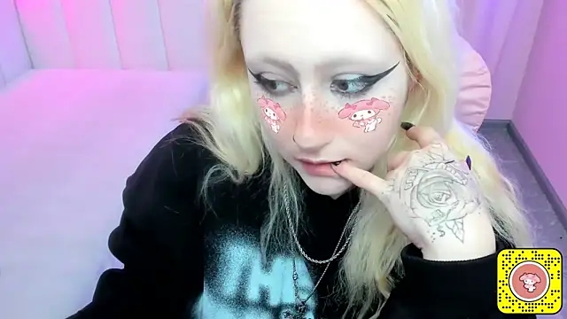 JuliaSharkk online show from 11/09/25, 08:07