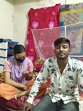 Snapshot of Love_Queen11 chatting on 11/04/25, 05:23 Love Queen11 online show from 11/04/25, 05:23