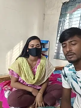 Snapshot of Love_Queen11 chatting on 11/07/25, 08:47 Love Queen11 online show from 11/07/25, 08:47