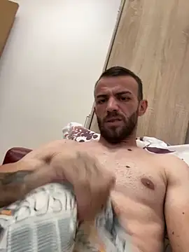 Snapshot of sexyman1936 chatting on 10/07/25, 12:24 sexyman1936 online show from 10/07/25, 12:24