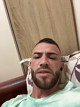 Snapshot of sexyman1936 chatting on 10/10/25, 02:43 sexyman1936 online show from 10/10/25, 02:43