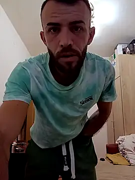 Snapshot of sexyman1936 chatting on 10/17/25, 04:26 sexyman1936 online show from 10/17/25, 04:26