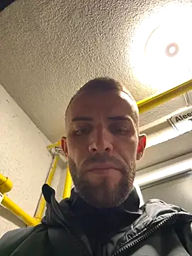 Snapshot of sexyman1936 chatting on 10/31/25, 07:26 sexyman1936 online show from 10/31/25, 07:26