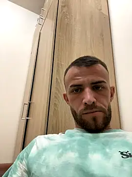 Snapshot of sexyman1936 chatting on 11/06/25, 08:43 sexyman1936 online show from 11/06/25, 08:43