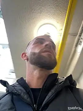 Snapshot of sexyman1936 chatting on 11/07/25, 08:47 sexyman1936 online show from 11/07/25, 08:47