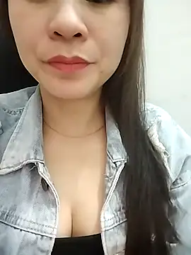 Girl Shy2000 online show from 11/13/25, 03:55