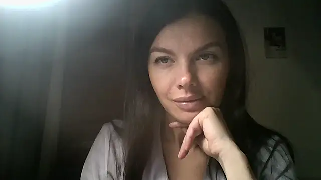 Snapshot of Lorivell chatting on 11/24/25, 08:25 Lorivell online show from 11/24/25, 08:25