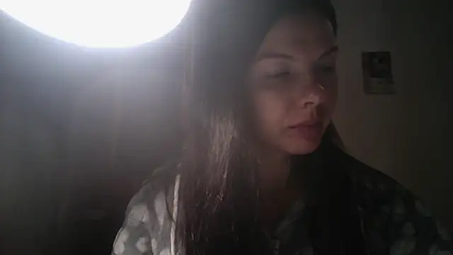 Snapshot of Lorivell chatting on 11/26/25, 10:27 Lorivell online show from 11/26/25, 10:27