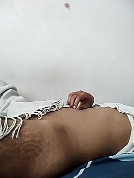 Snapshot of Ilhaamgrey chatting on 11/04/25, 08:35 Ilhaamgrey online show from 11/04/25, 08:35