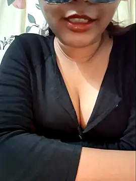 Snapshot of Kate143Kevin chatting on 09/28/25, 07:19 Kate143Kevin online show from 09/28/25, 07:19