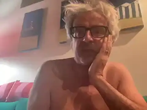 Snapshot of chtentation chatting on 09/29/25, 06:57 chtentation online show from 09/29/25, 06:57