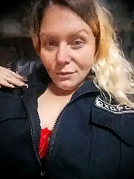 Snapshot of Fiona696 chatting on 10/12/25, 10:03 Fiona696 online show from 10/12/25, 10:03