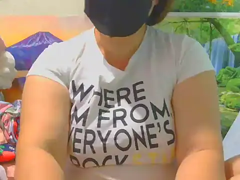 Snapshot of Kimkhaepretty chatting on 11/02/25, 01:35 Kimkhaepretty online show from 11/02/25, 01:35