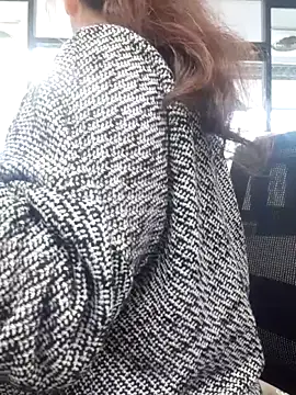 Snapshot of Kimkhaepretty chatting on 11/26/25, 06:25 Kimkhaepretty online show from 11/26/25, 06:25