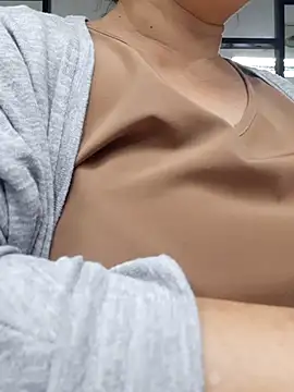 Snapshot of Kimkhaepretty chatting on 12/01/25, 07:57 Kimkhaepretty online show from 12/01/25, 07:57