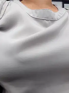 Snapshot of Kimkhaepretty chatting on 12/04/25, 06:01 Kimkhaepretty online show from 12/04/25, 06:01