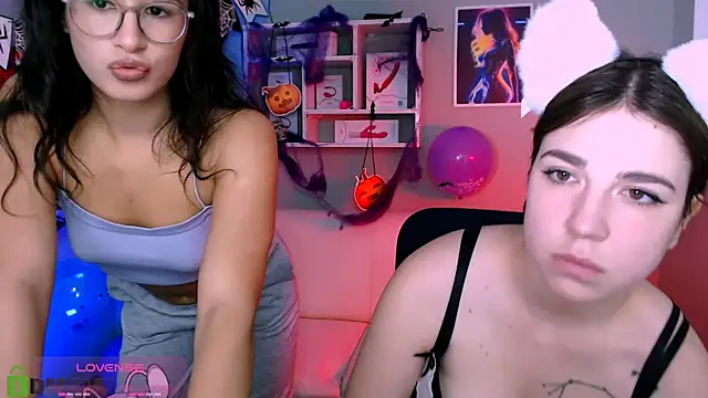 Snapshot of lia_make_love chatting on 10/29/25, 02:19 lia make love online show from 10/29/25, 02:19