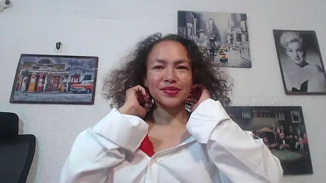 Snapshot of venus_lov9 chatting on 10/06/25, 10:34 venus lov9 online show from 10/06/25, 10:34