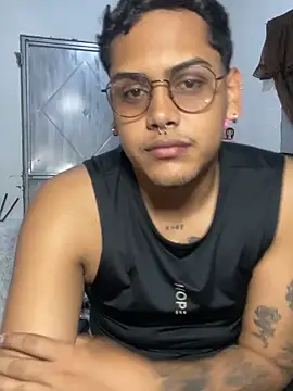 Snapshot of AaronMars_ chatting on 10/09/25, 11:03 AaronMars  online show from 10/09/25, 11:03