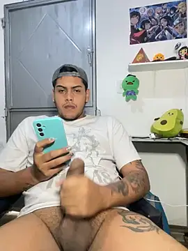 Snapshot of AaronMars_ chatting on 10/30/25, 08:53 AaronMars  online show from 10/30/25, 08:53