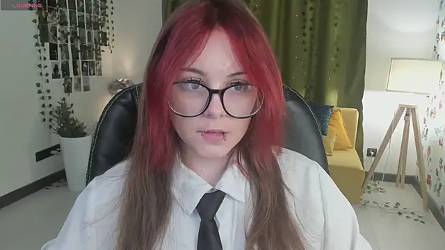 Snapshot of Monaco_Sun chatting on 11/08/25, 06:18 Monaco Sun online show from 11/08/25, 06:18