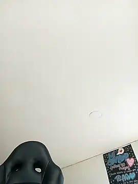 Snapshot of Pingasaboy20 chatting on 11/18/25, 08:46 Pingasaboy20 online show from 11/18/25, 08:46