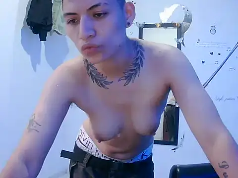 Owen tomboy online show from 09/26/25, 03:38