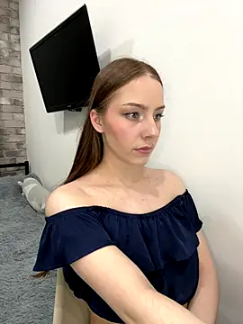 Snapshot of Im_Regina chatting on 10/31/25, 05:47 Im Regina online show from 10/31/25, 05:47