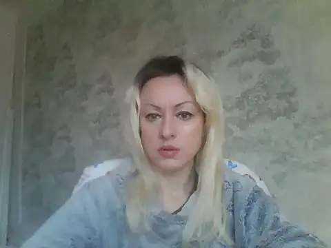 Veyrise online show from 10/26/25, 12:22