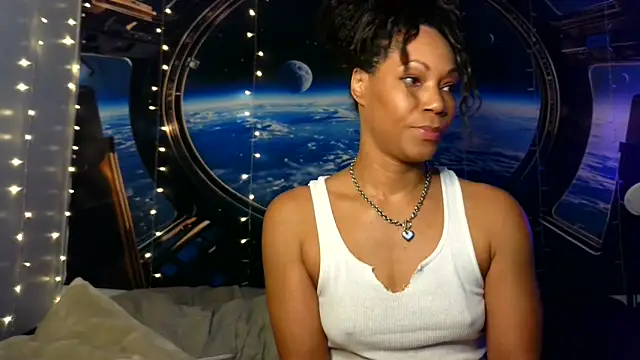 MrsToniTone online show from 11/11/25, 04:18